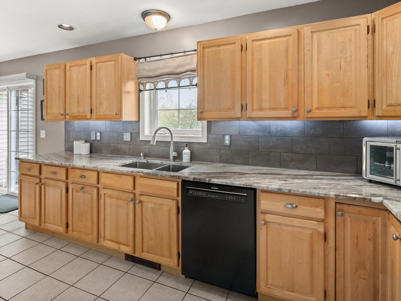 77 Bower Street Property Photo 42