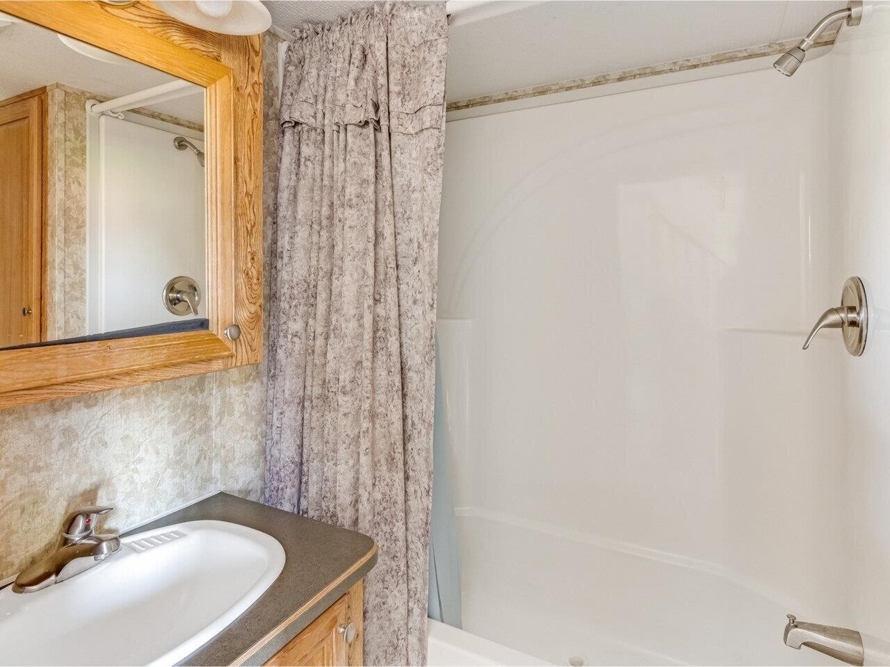 10 Salmon Lane Property Photo 11