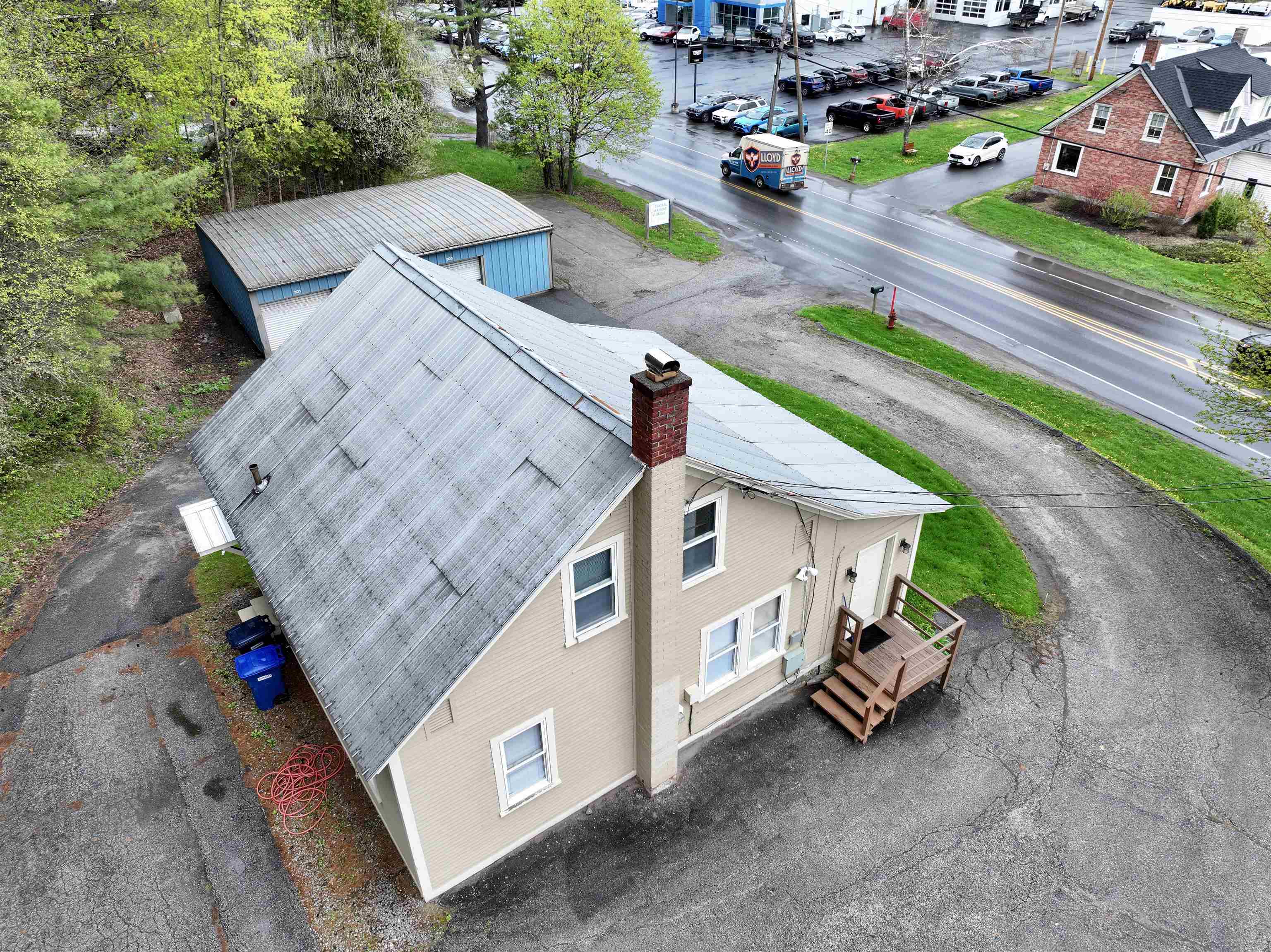 371 River Street Property Photo 3