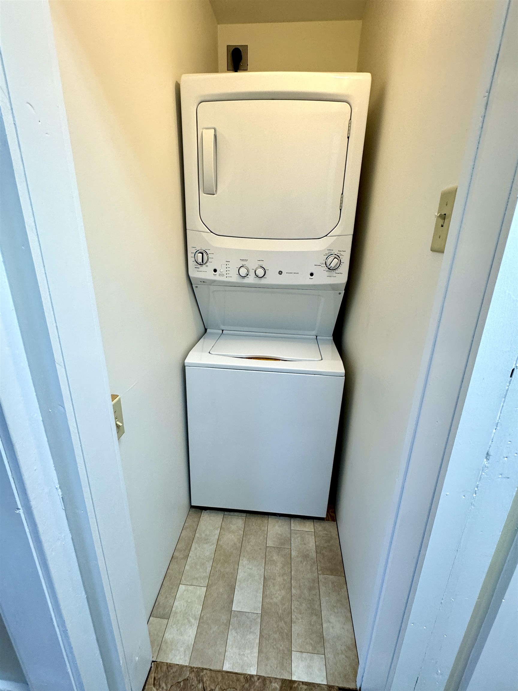 371 River Street Property Photo 22