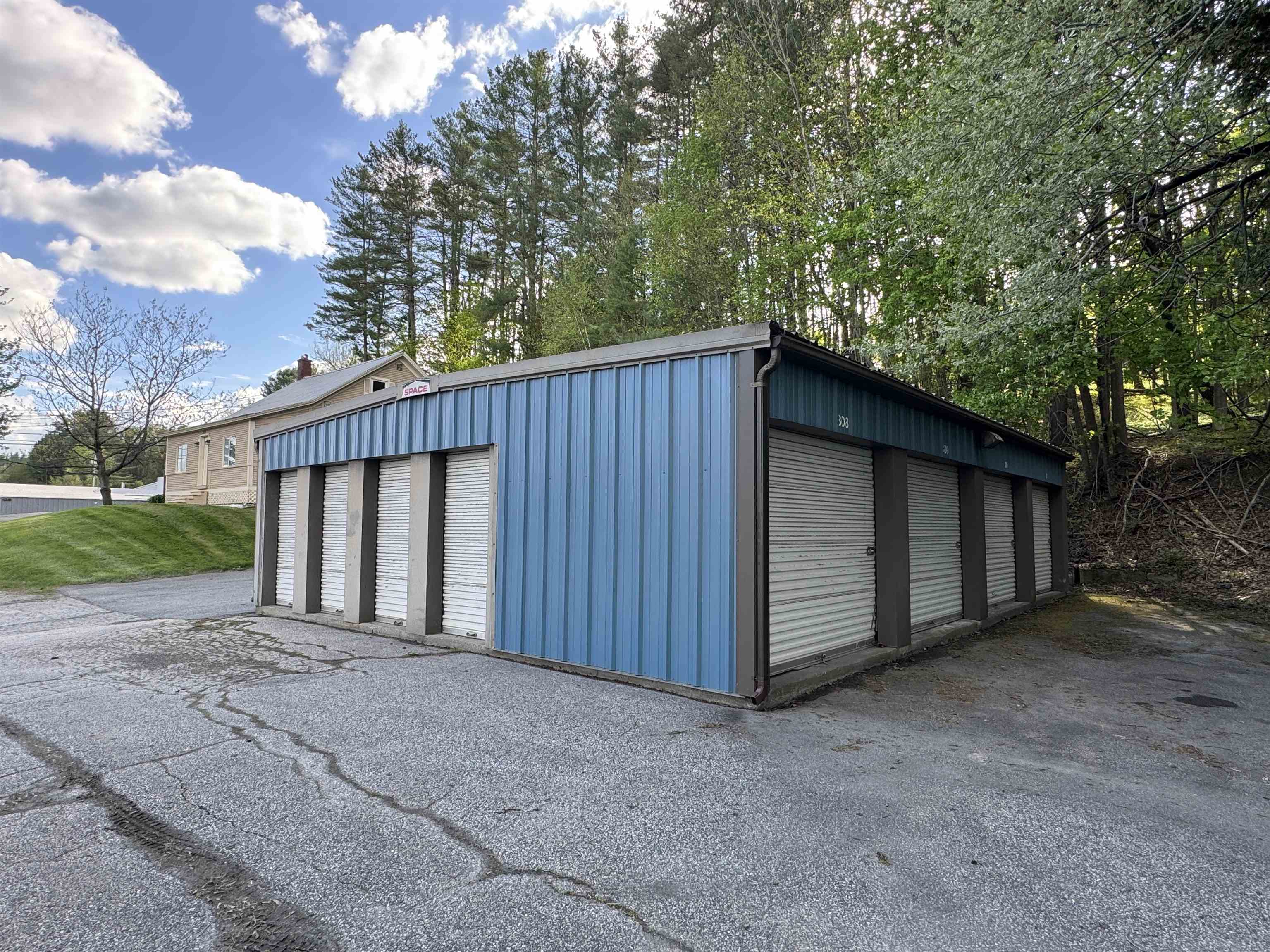 371 River Street Property Photo 43
