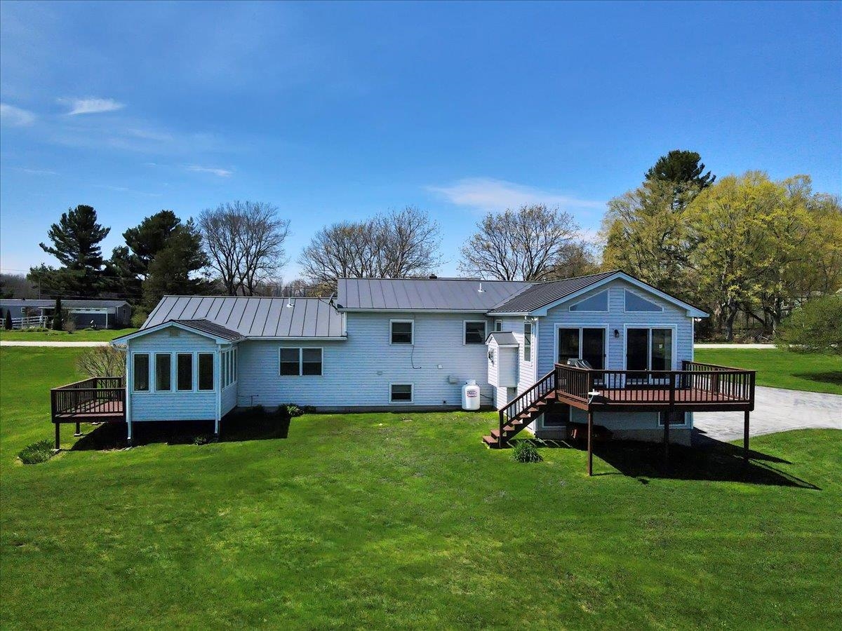 132 East Shore South Property Photo 4