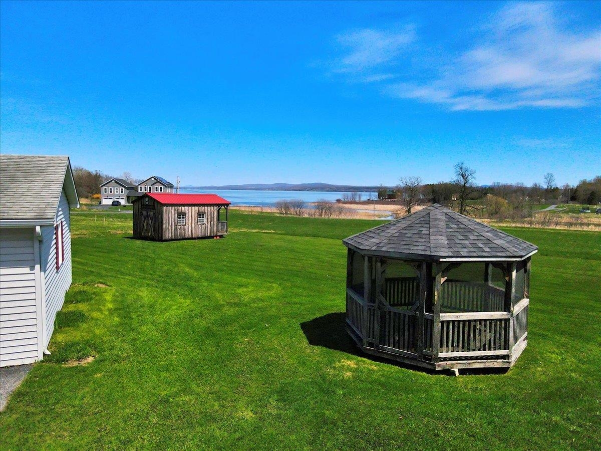 132 East Shore South Property Photo 14
