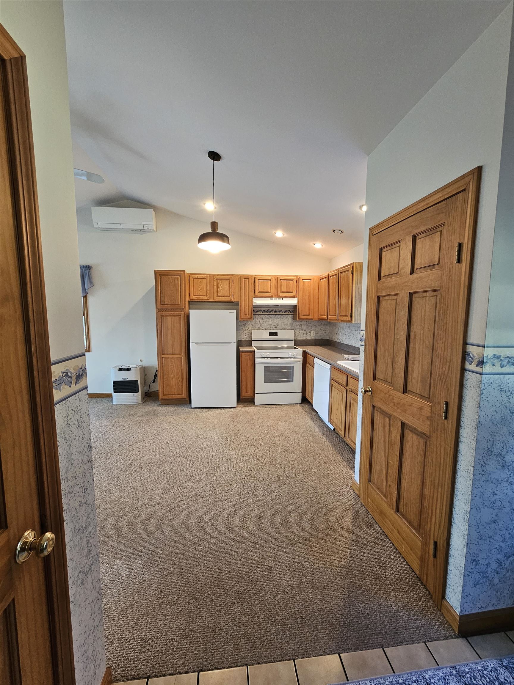 132 East Shore South Property Photo 45