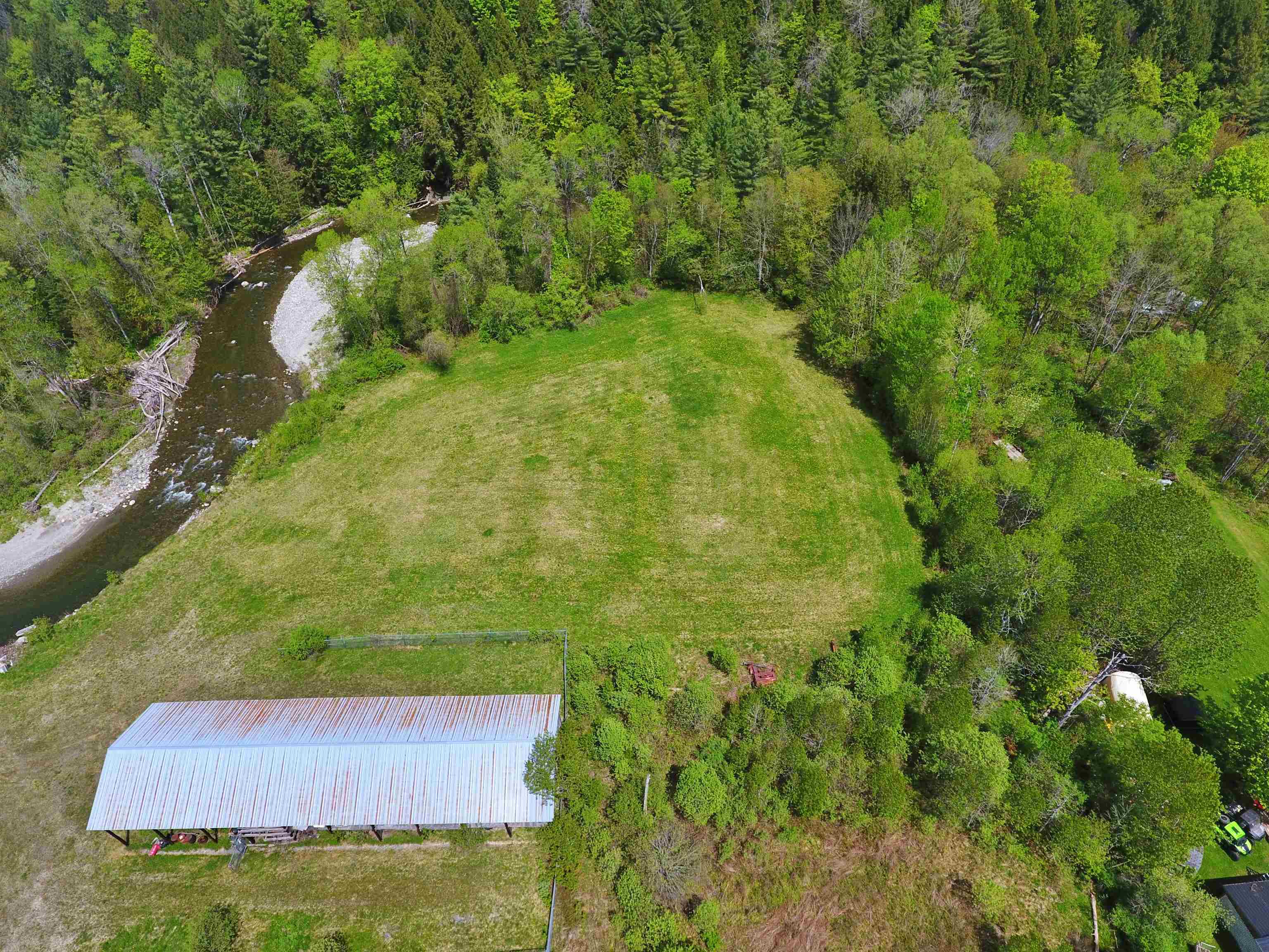 303 Willoughby Avenue Property Photo 4