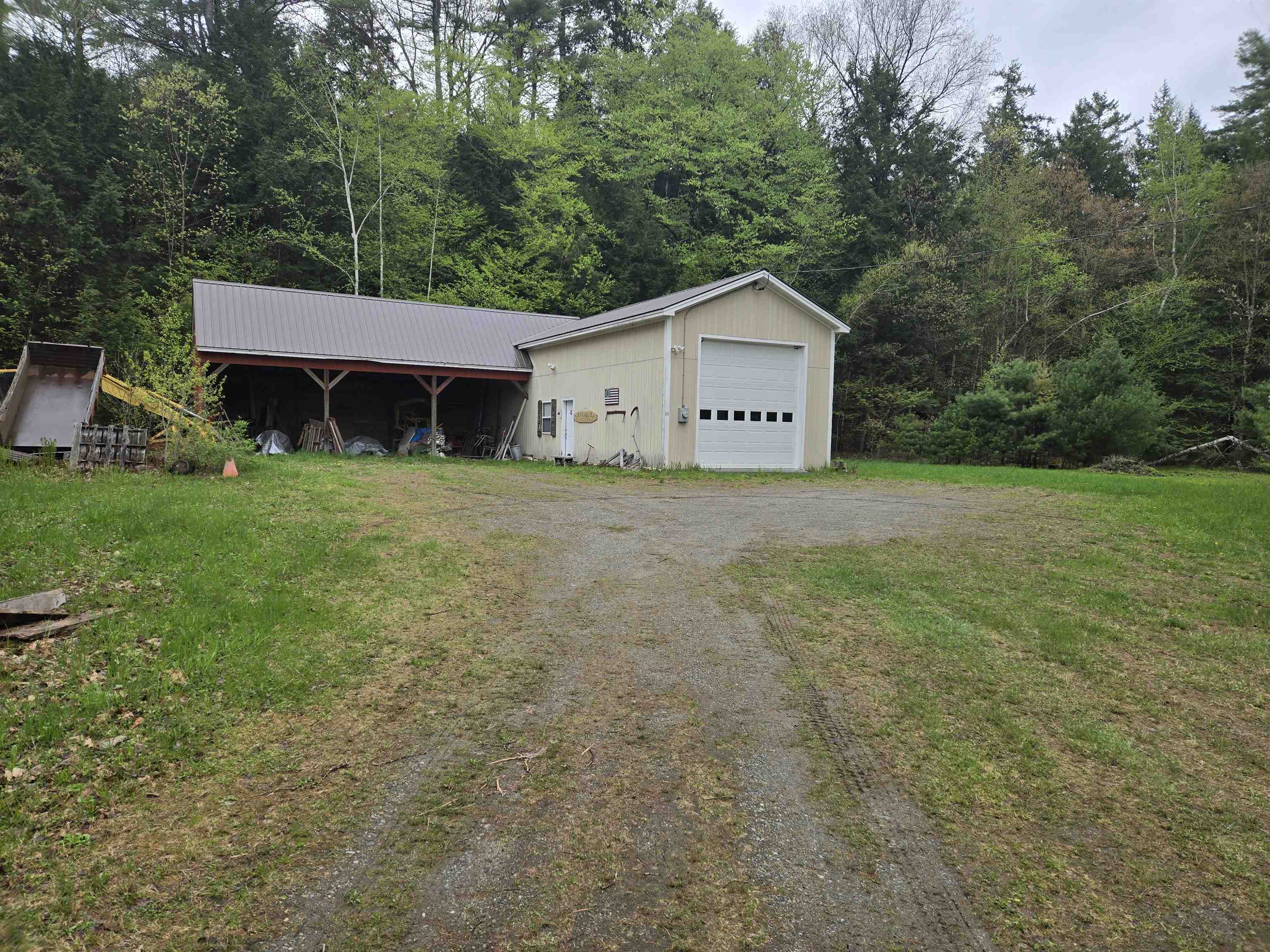 111 Wellington Drive Property Photo 1