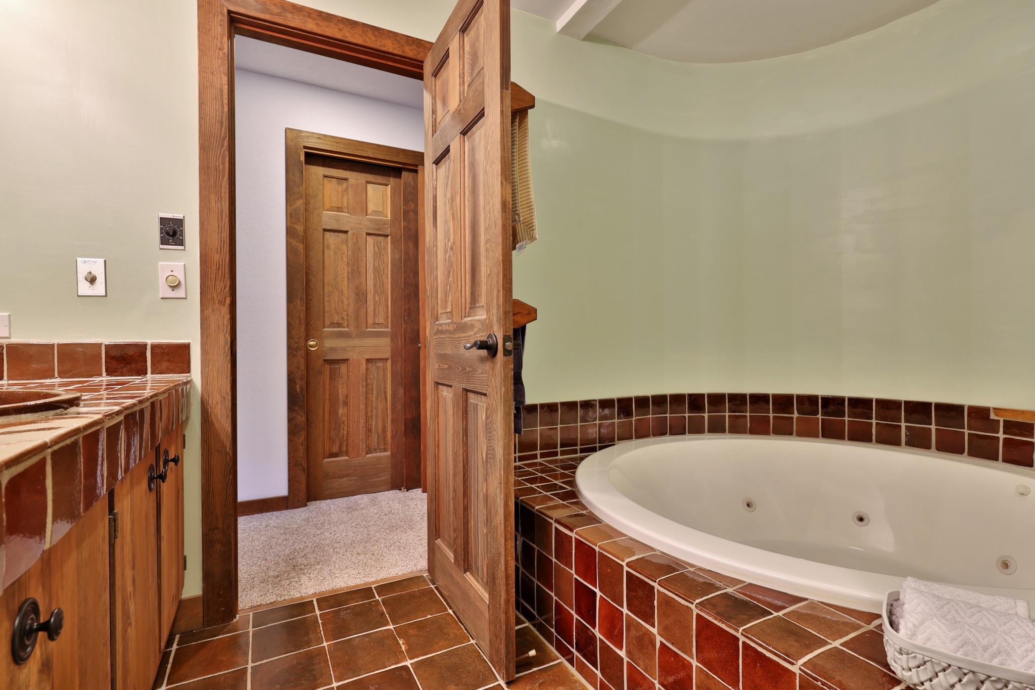 1226 East Ash Road Property Photo 19