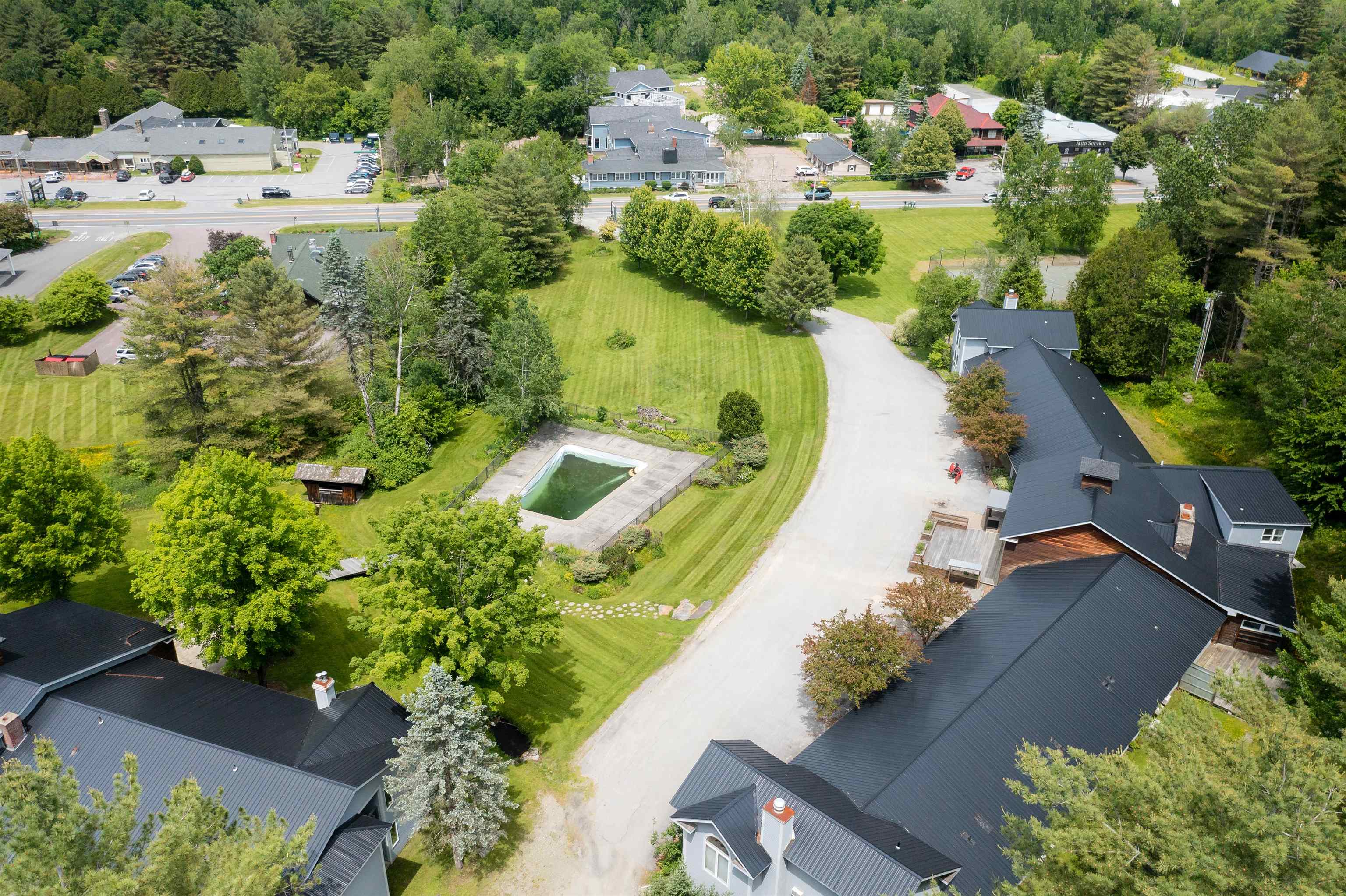 1007 Mountain Road Property Photo 3