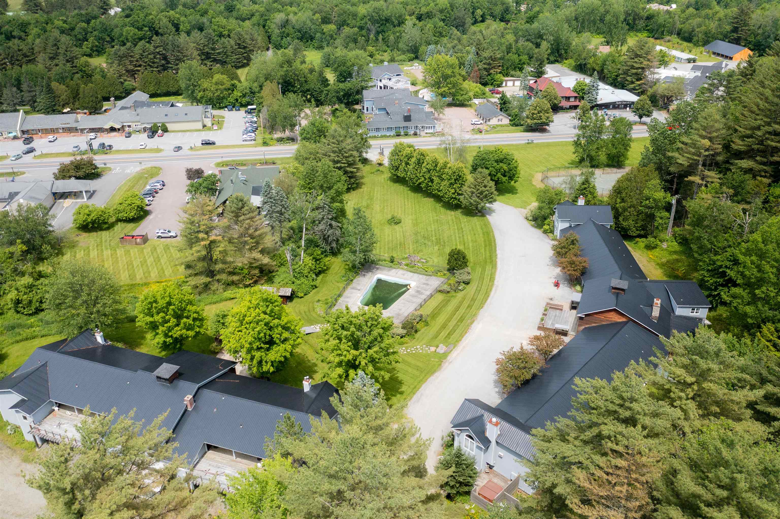 1007 Mountain Road Property Photo 4