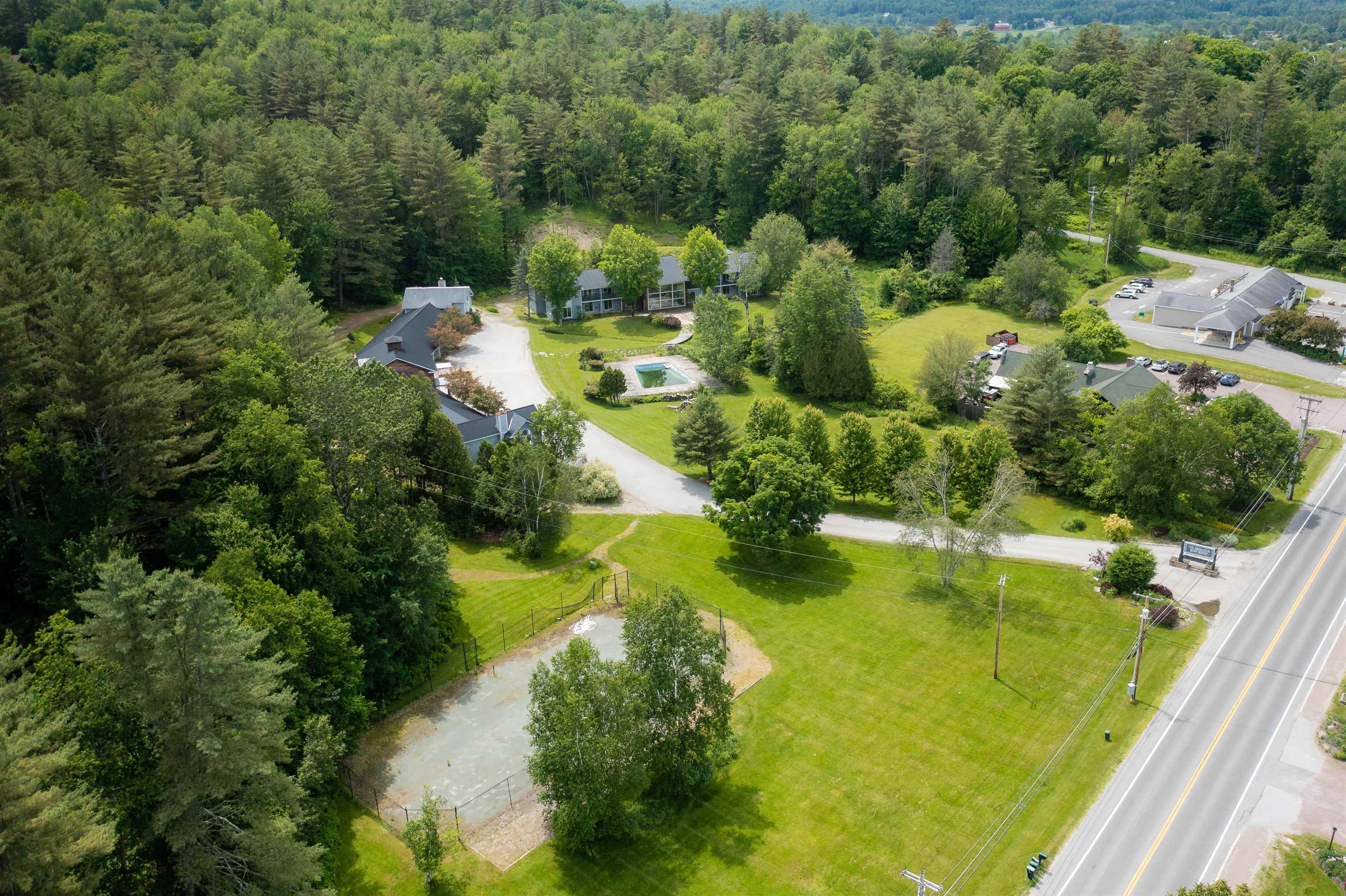 1007 Mountain Road Property Photo 8