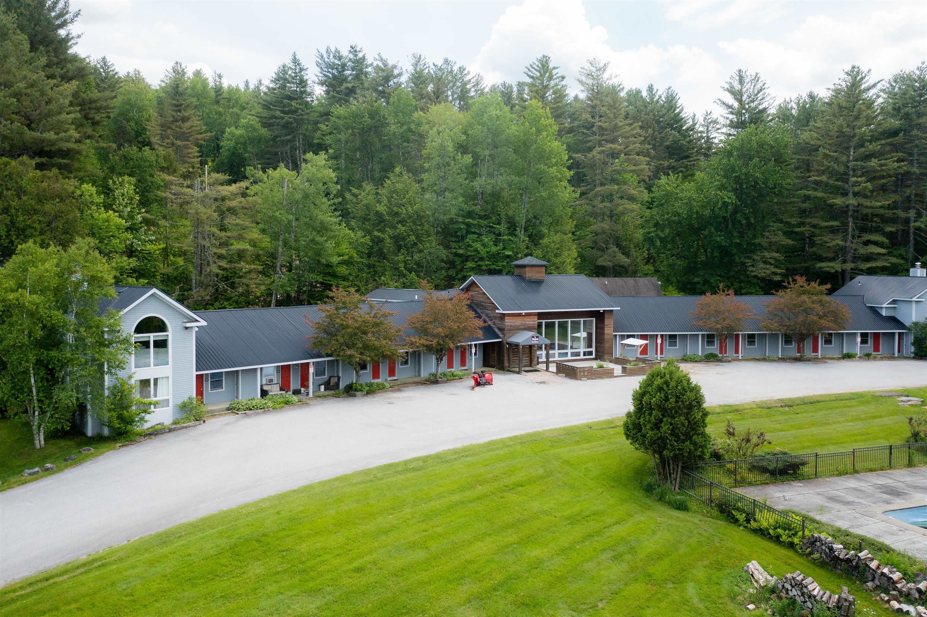 1007 Mountain Road Property Photo 14