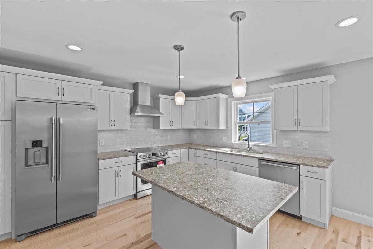 262-1 Midland Avenue Property Photo 5