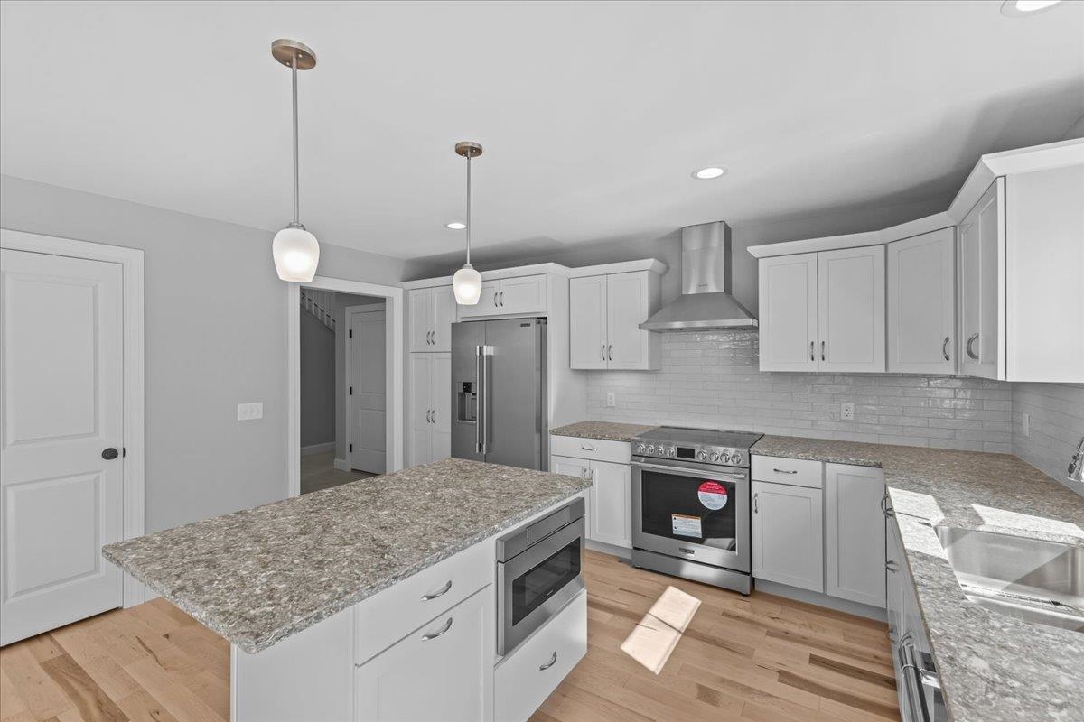 262-1 Midland Avenue Property Photo 6