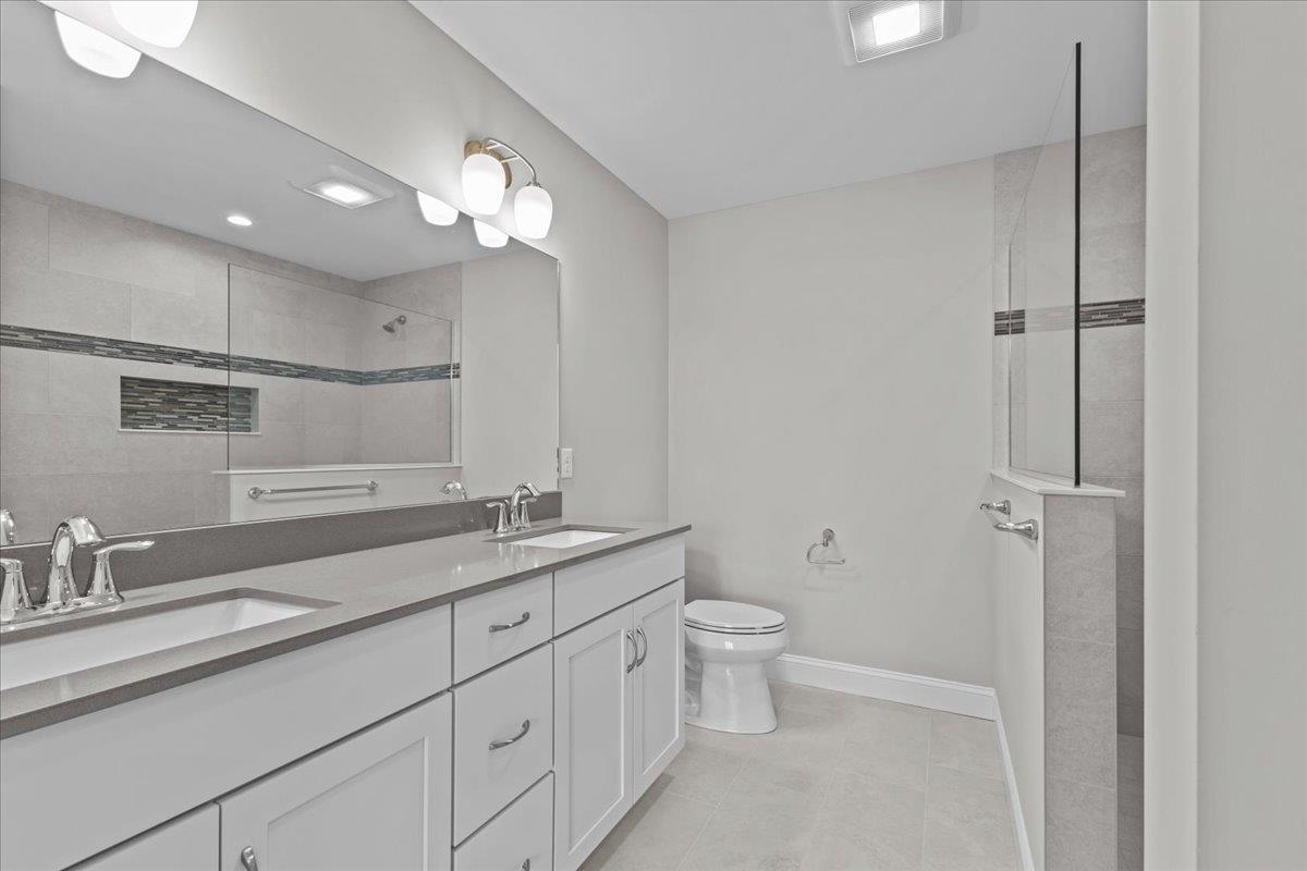 262-1 Midland Avenue Property Photo 15