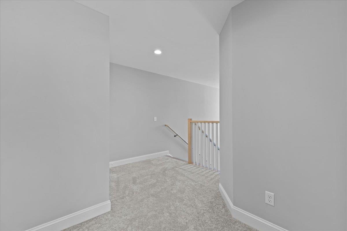 262-1 Midland Avenue Property Photo 20