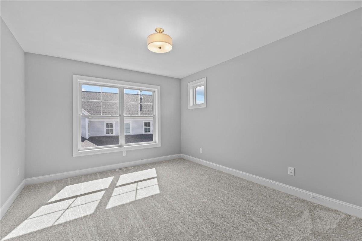 262-1 Midland Avenue Property Photo 21