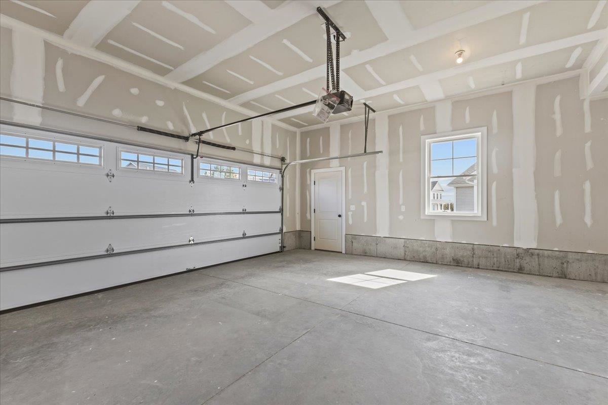 262-1 Midland Avenue Property Photo 25