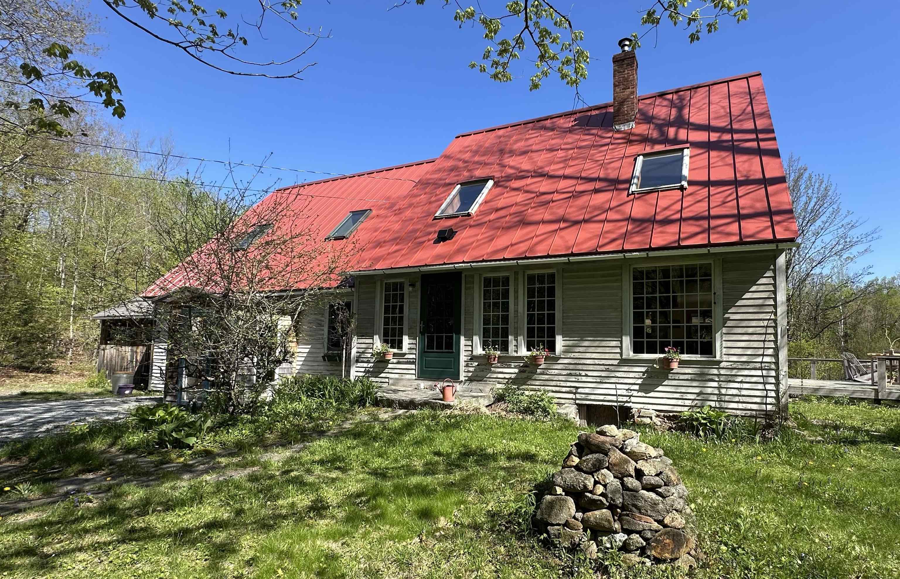 611 Old Stoddard Road Property Photo