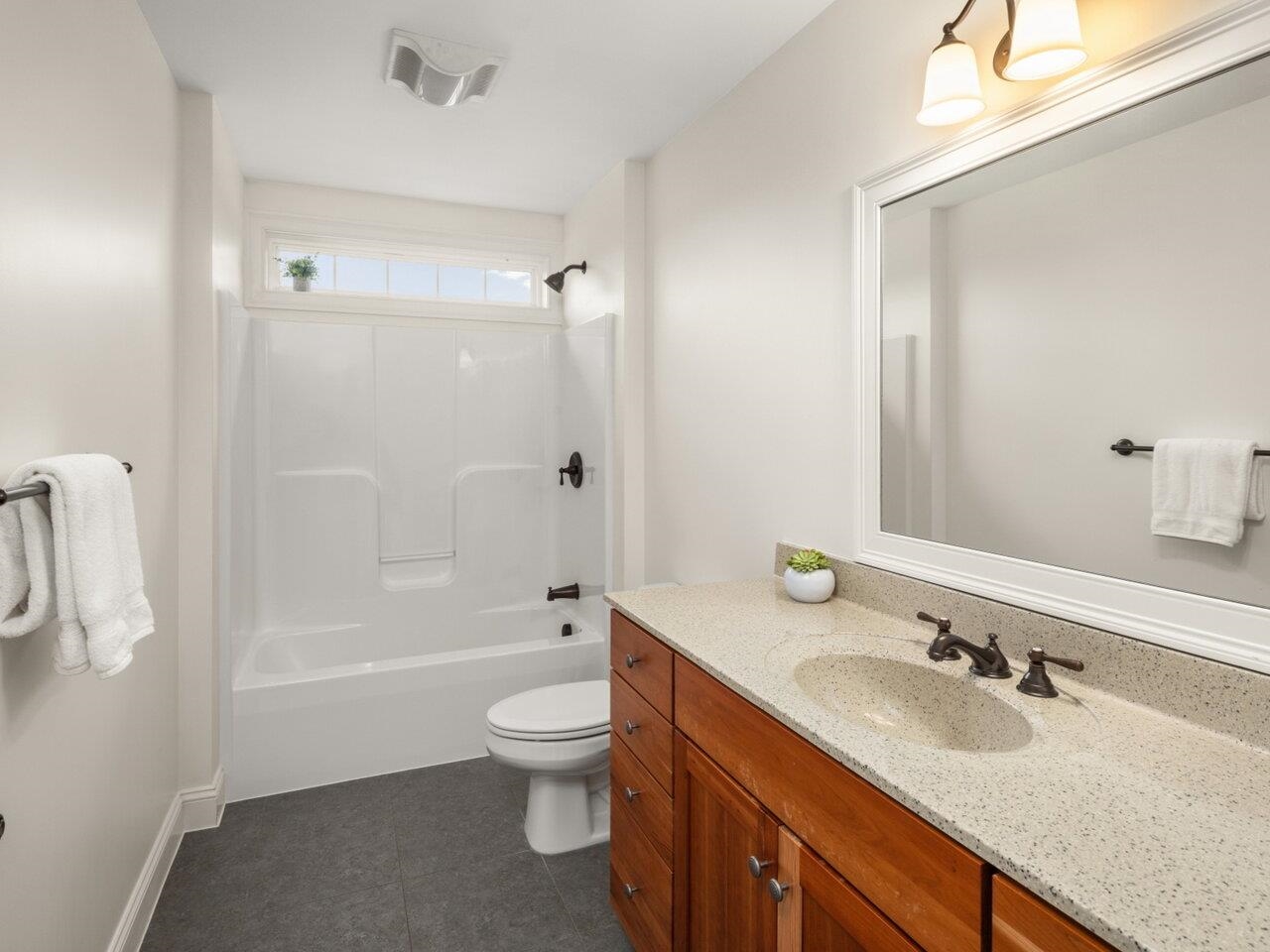 190 Braeburn Street Property Photo 44