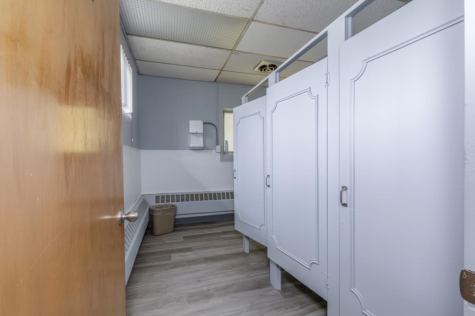 450 Hanover Street Property Photo 23