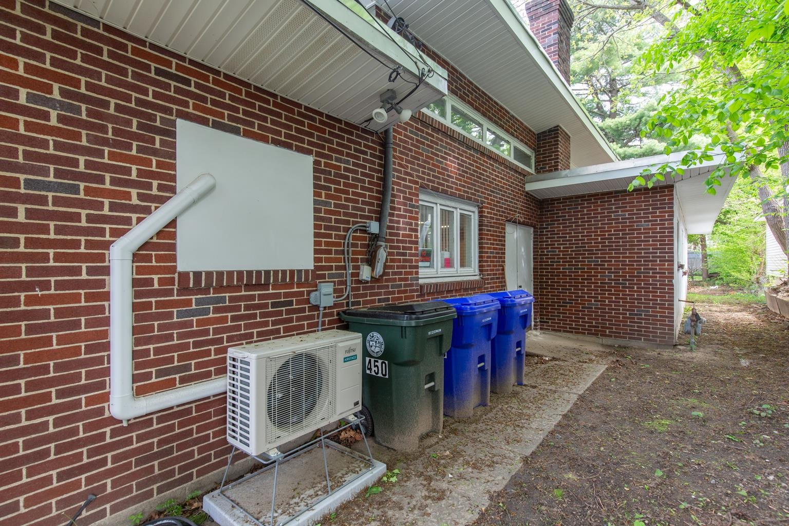 450 Hanover Street Property Photo 27