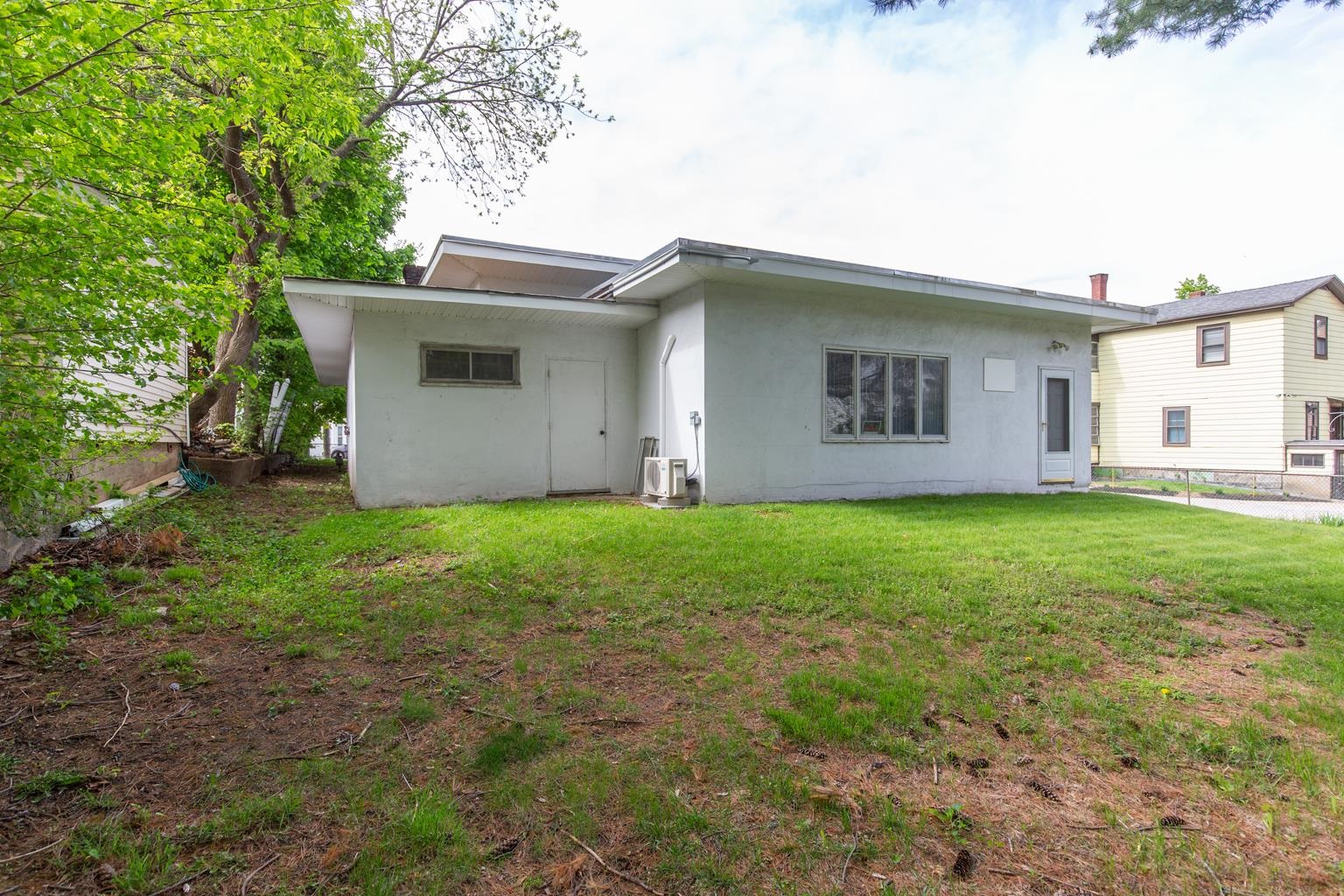 450 Hanover Street Property Photo 31