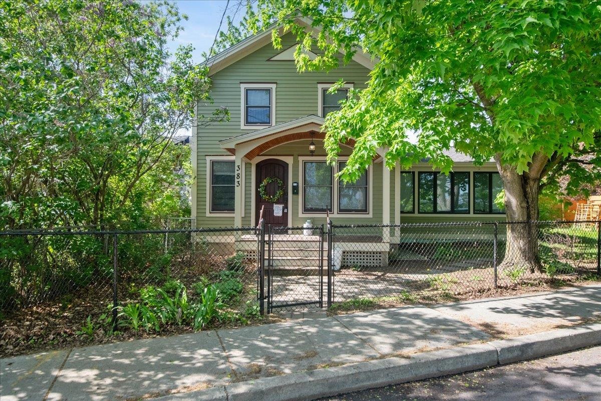 383 Manhattan Drive Property Photo 1