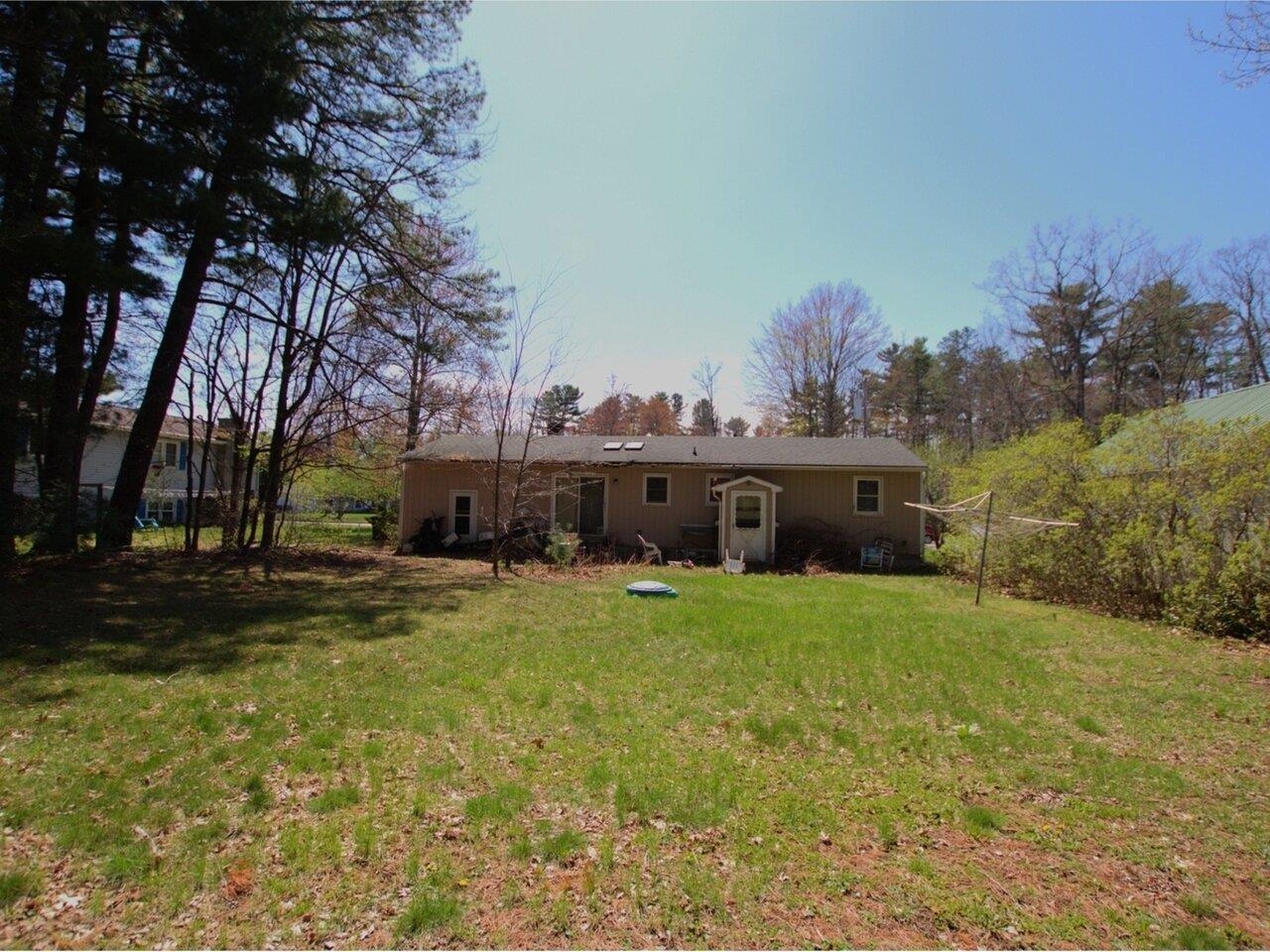 137 West Street Property Photo 2
