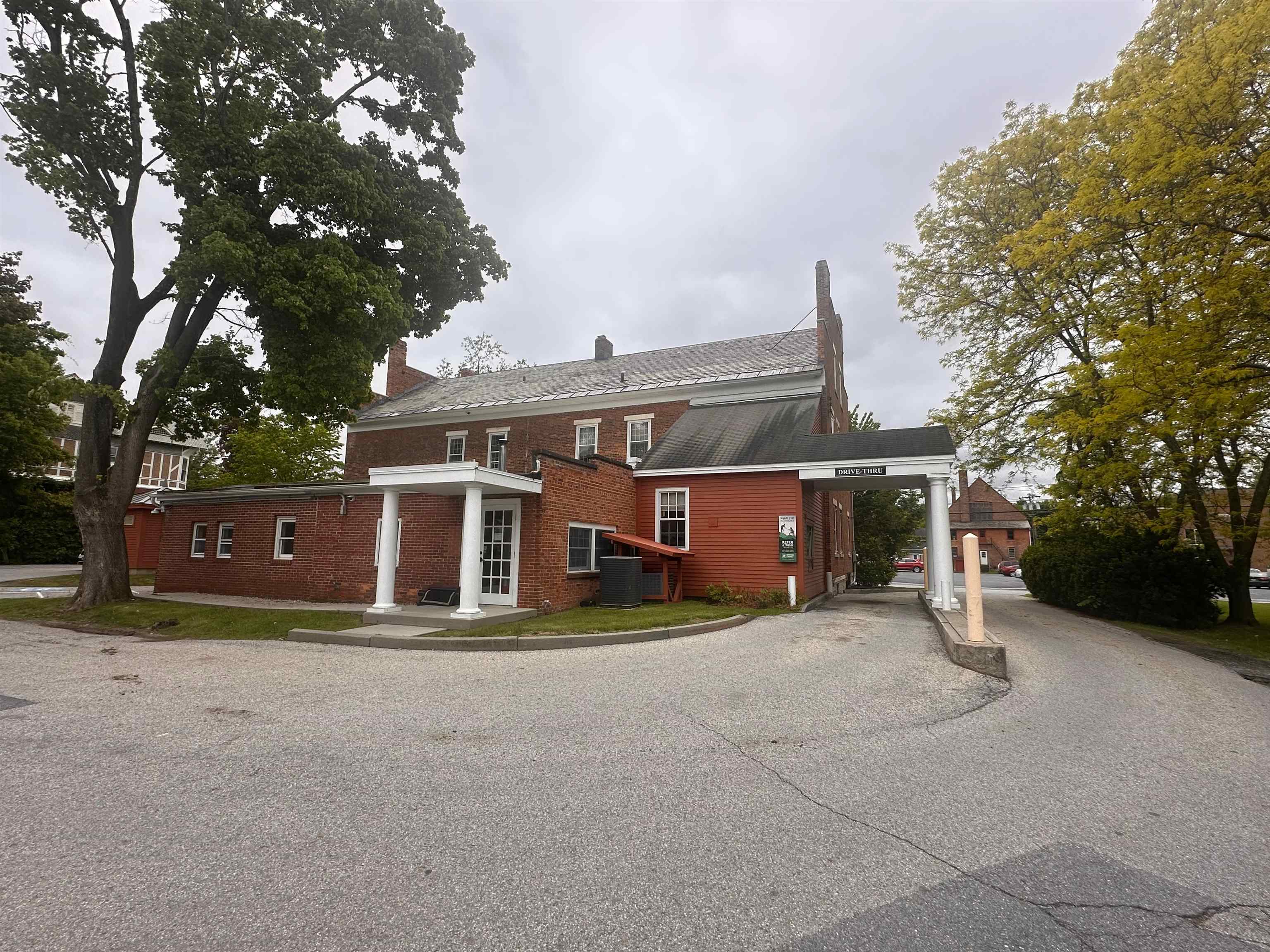 206 Pleasant Street Property Photo 4