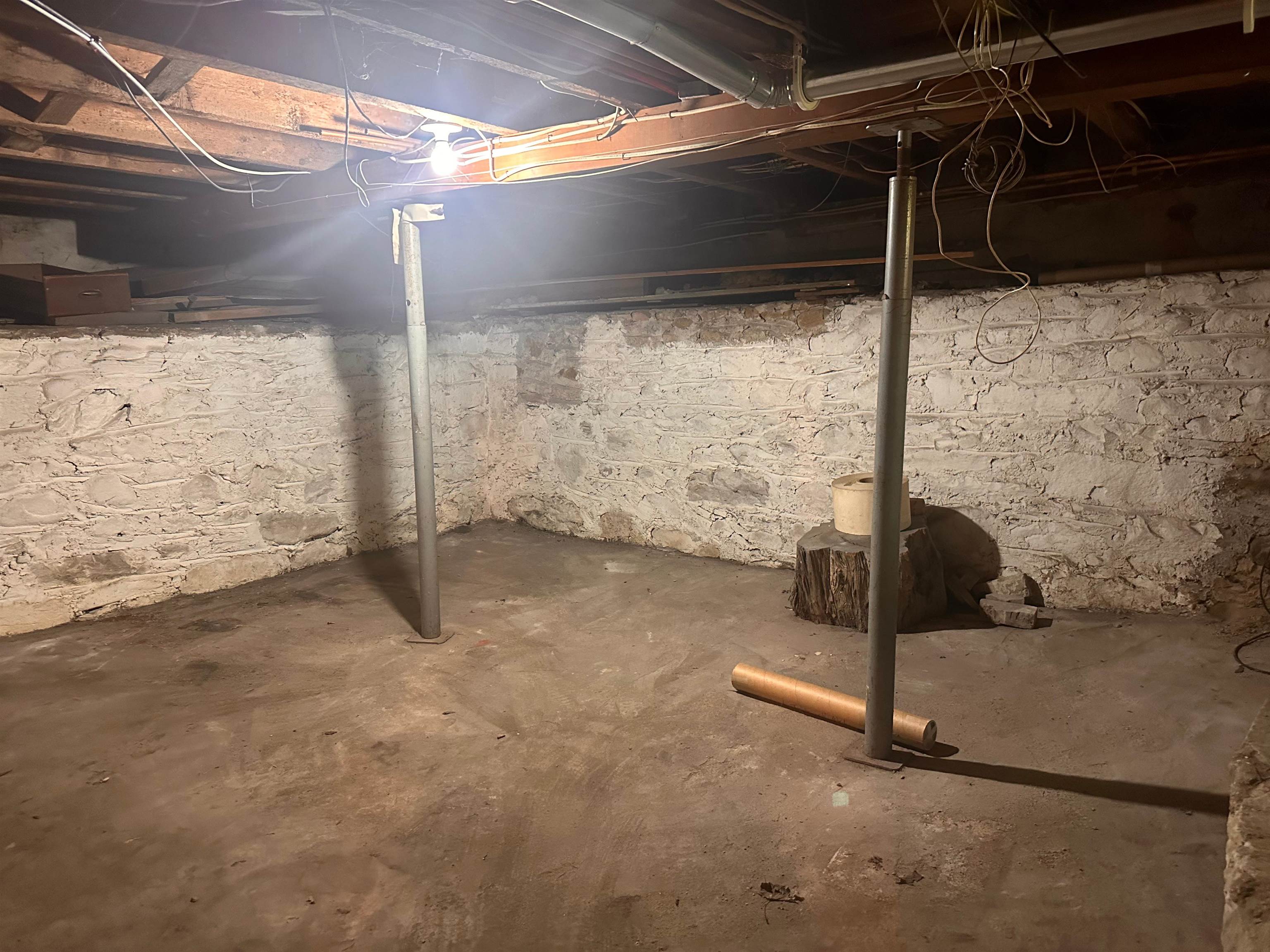 206 Pleasant Street Property Photo 17