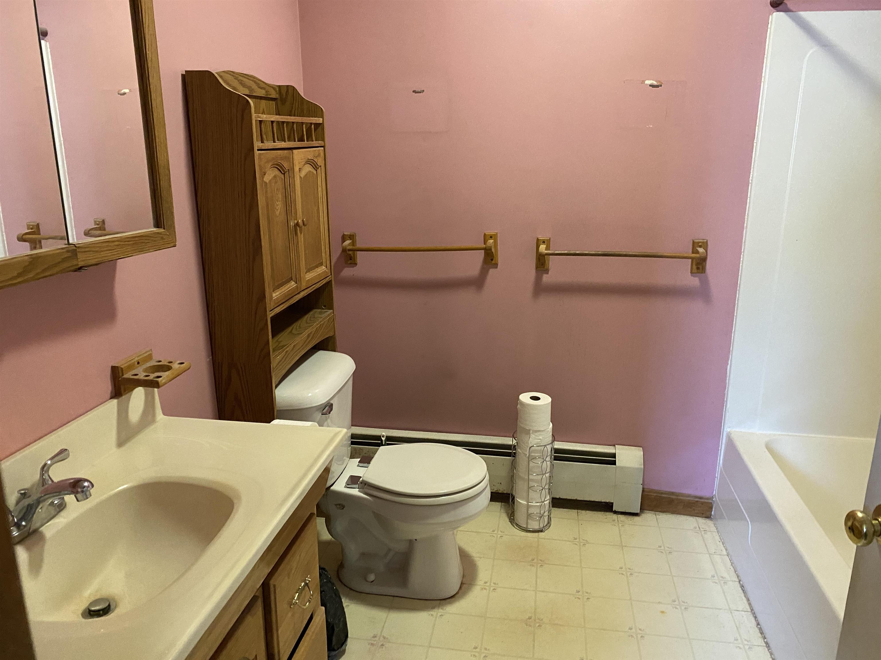 90 Elm Street Property Photo 17