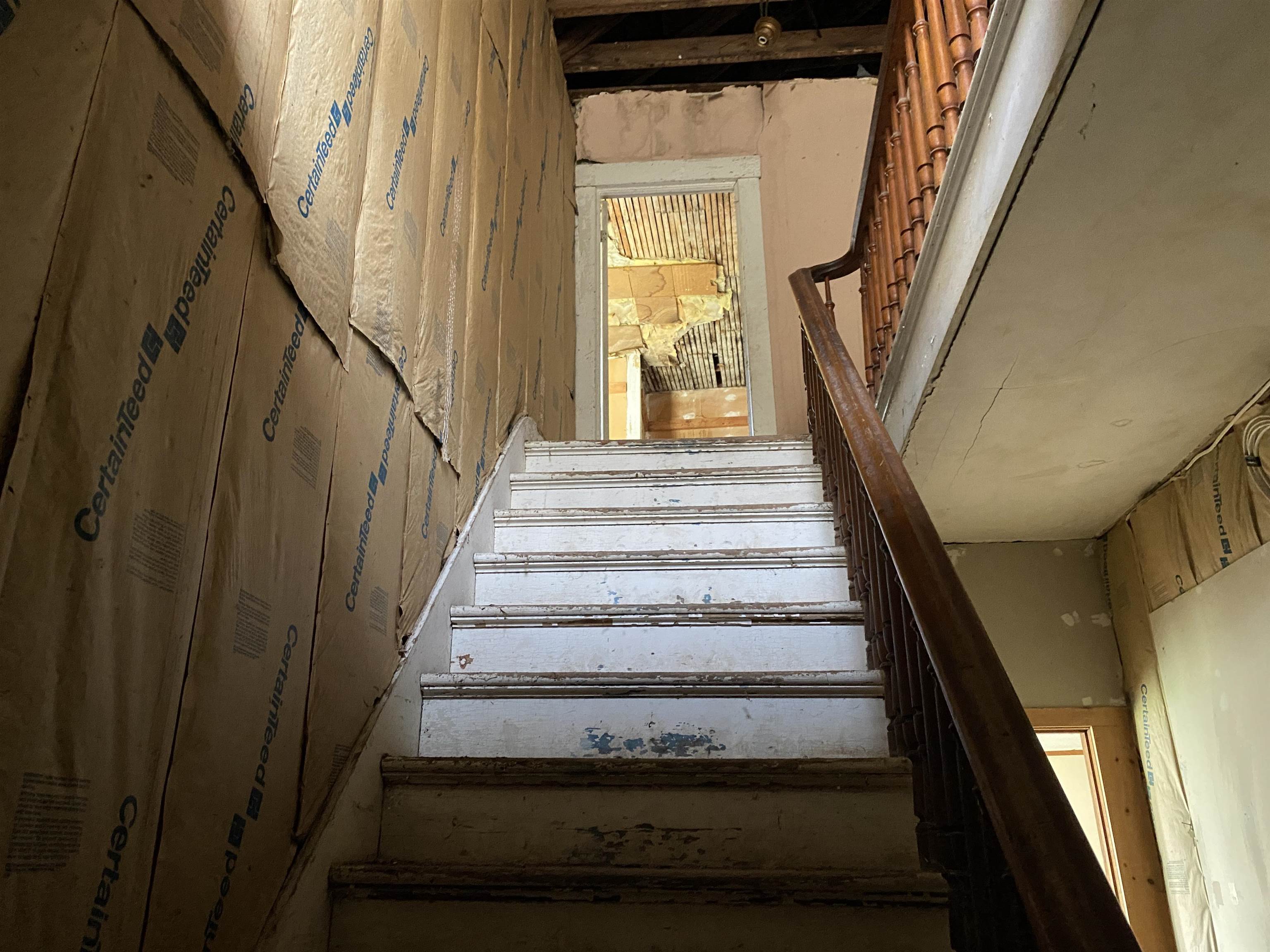 90 Elm Street Property Photo 19