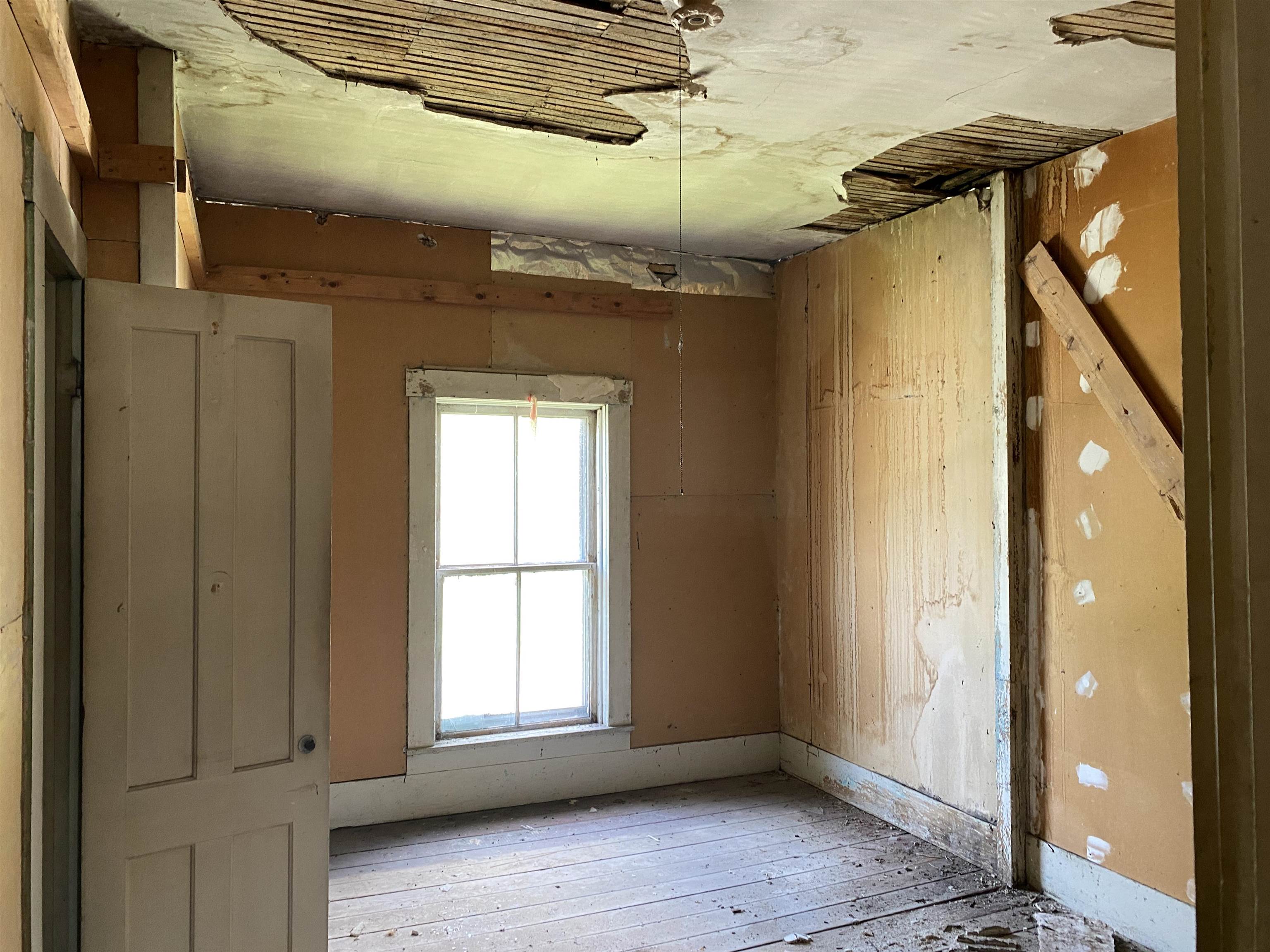 90 Elm Street Property Photo 21