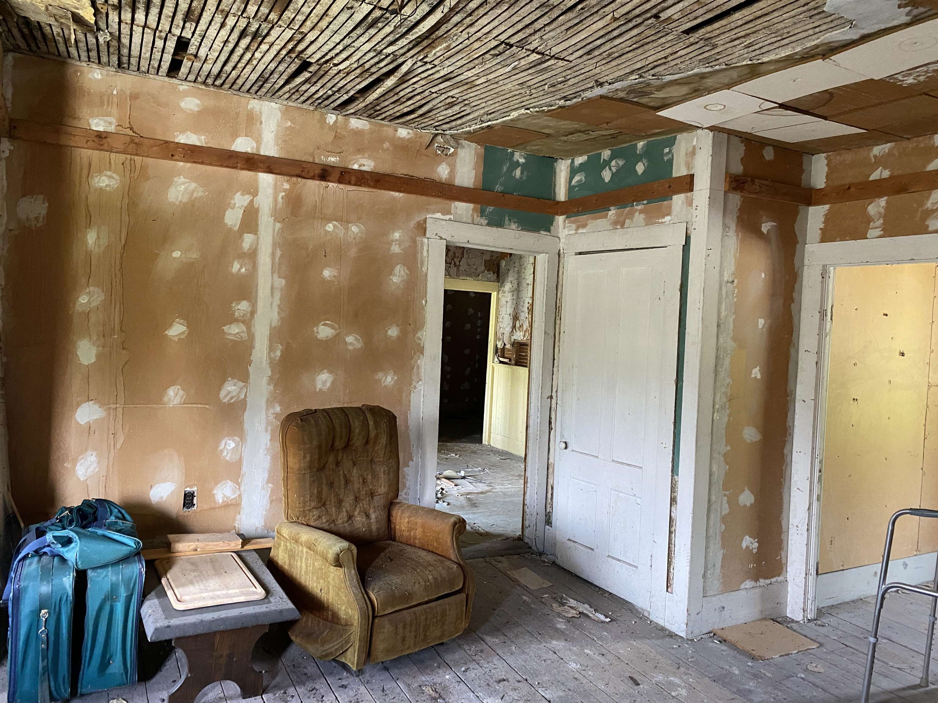 90 Elm Street Property Photo 23