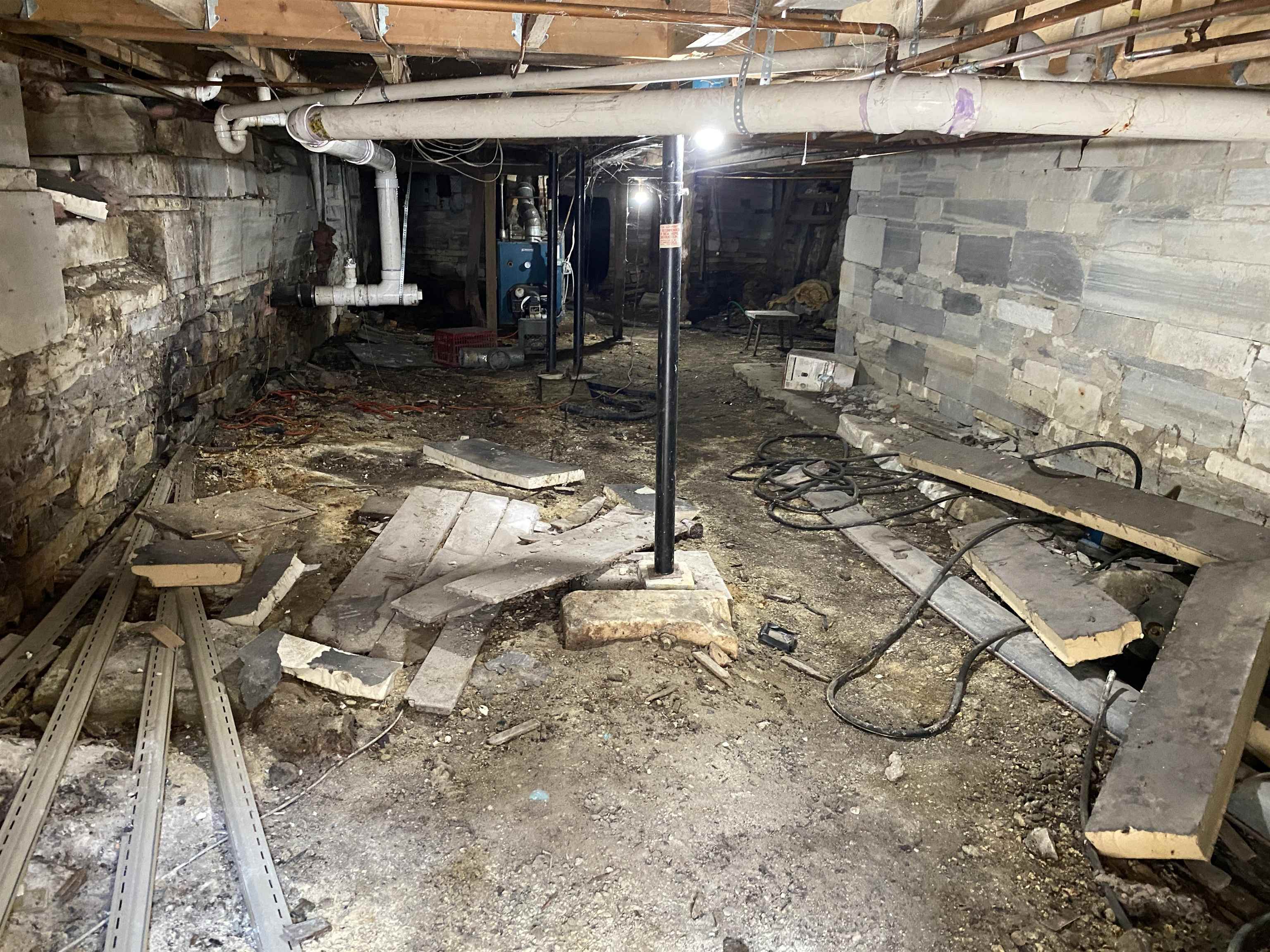 90 Elm Street Property Photo 24