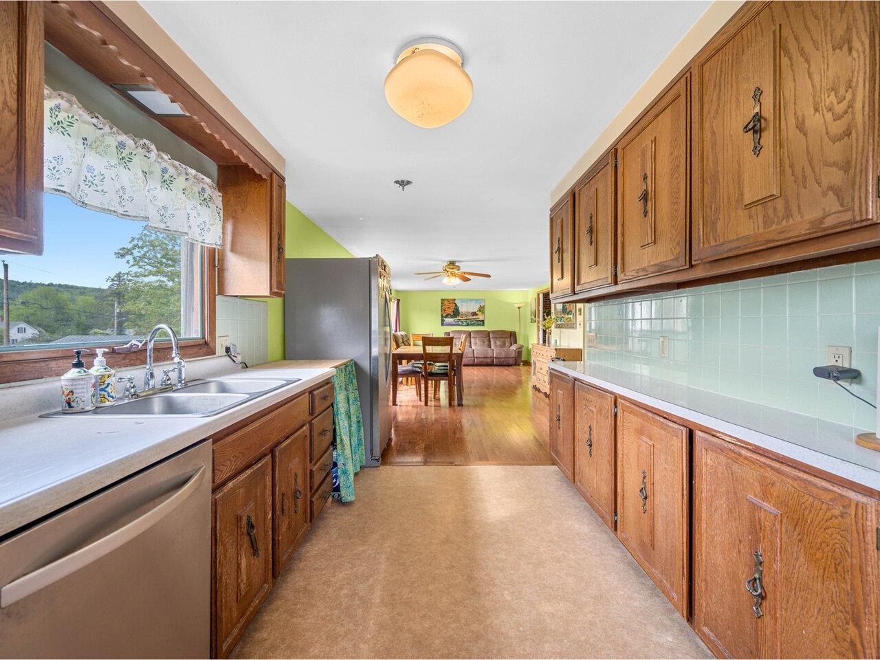 37 Dickinson Drive Property Photo 13