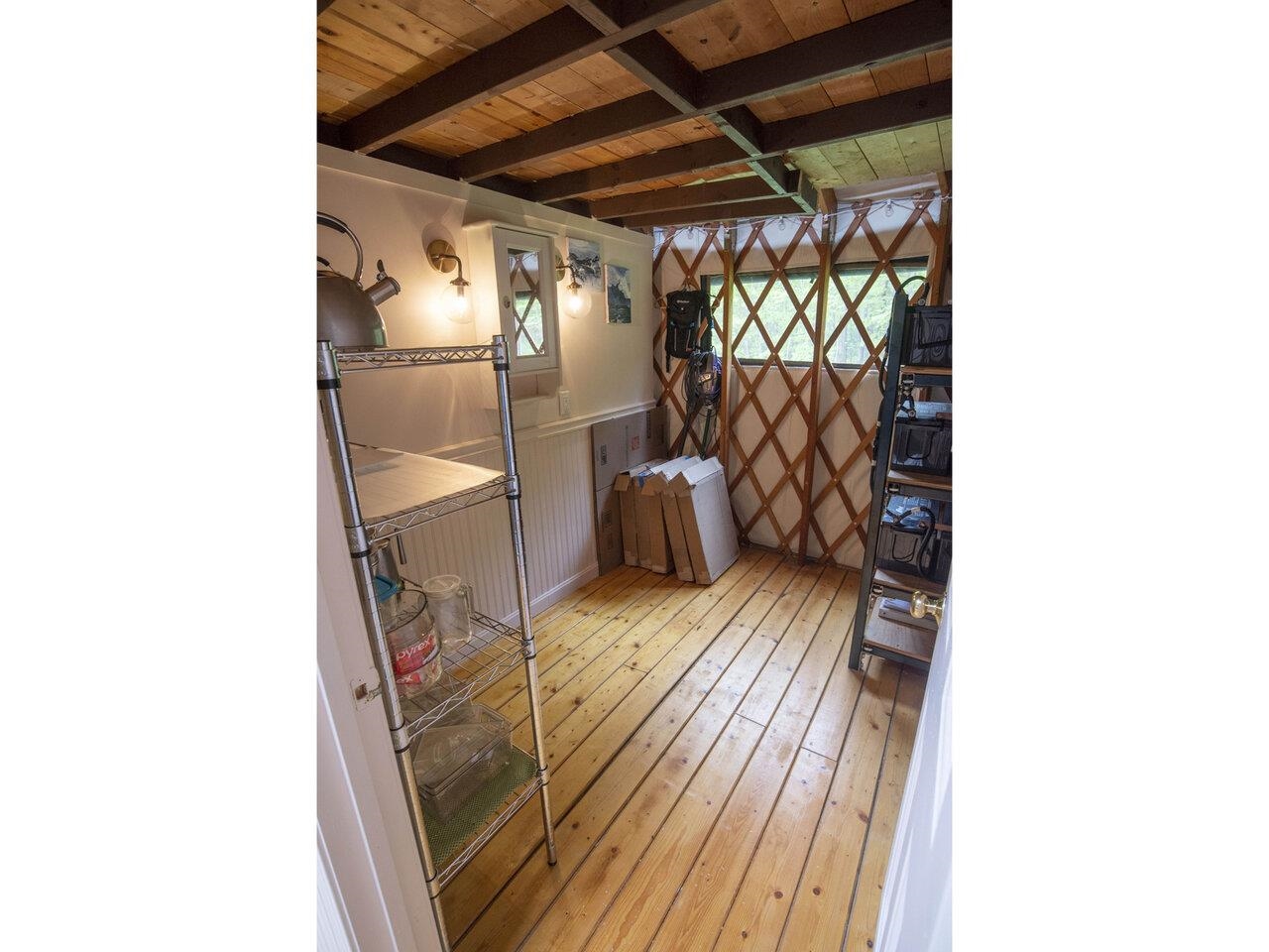 1006 Brownsville Road Property Photo 22