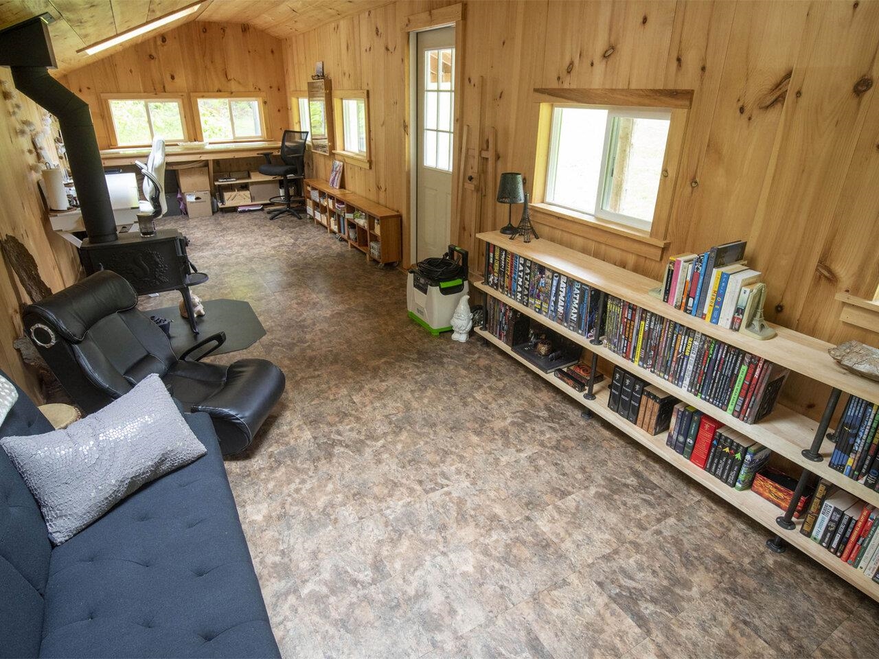 1006 Brownsville Road Property Photo 32