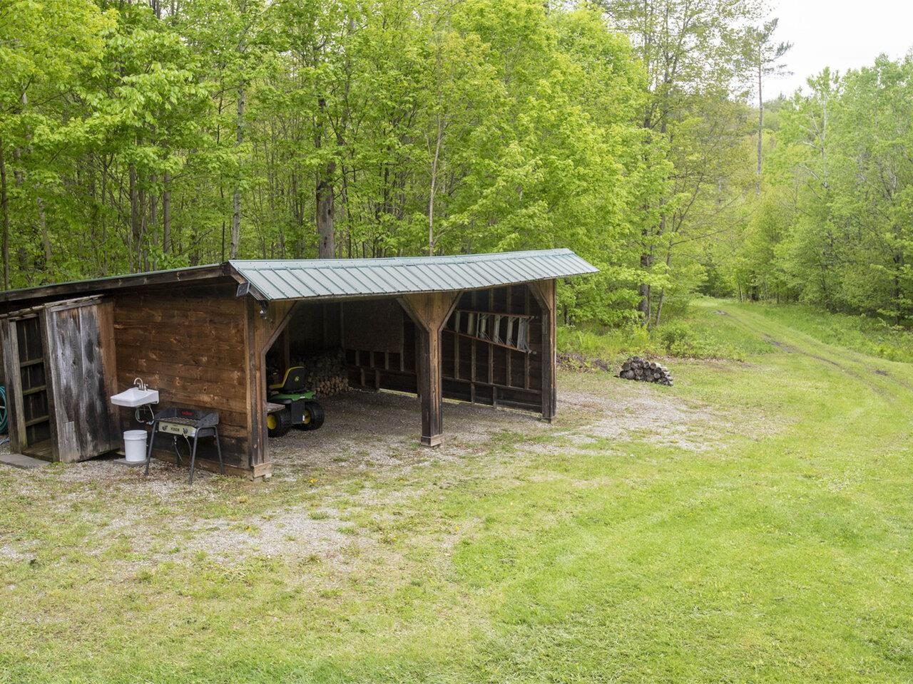 1006 Brownsville Road Property Photo 38