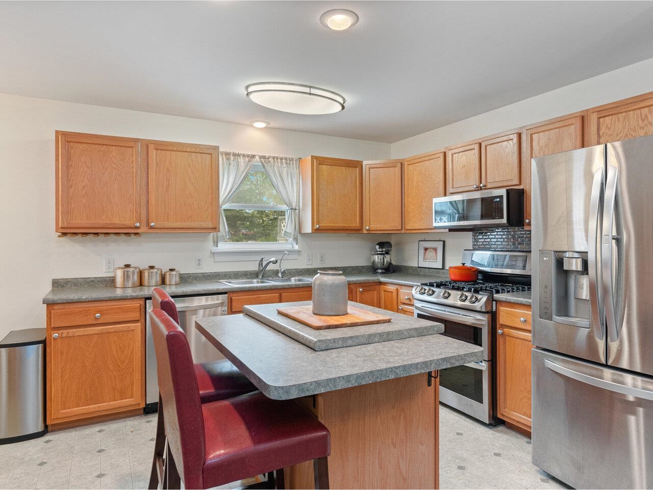 8 Checkerberry Square Property Photo 7