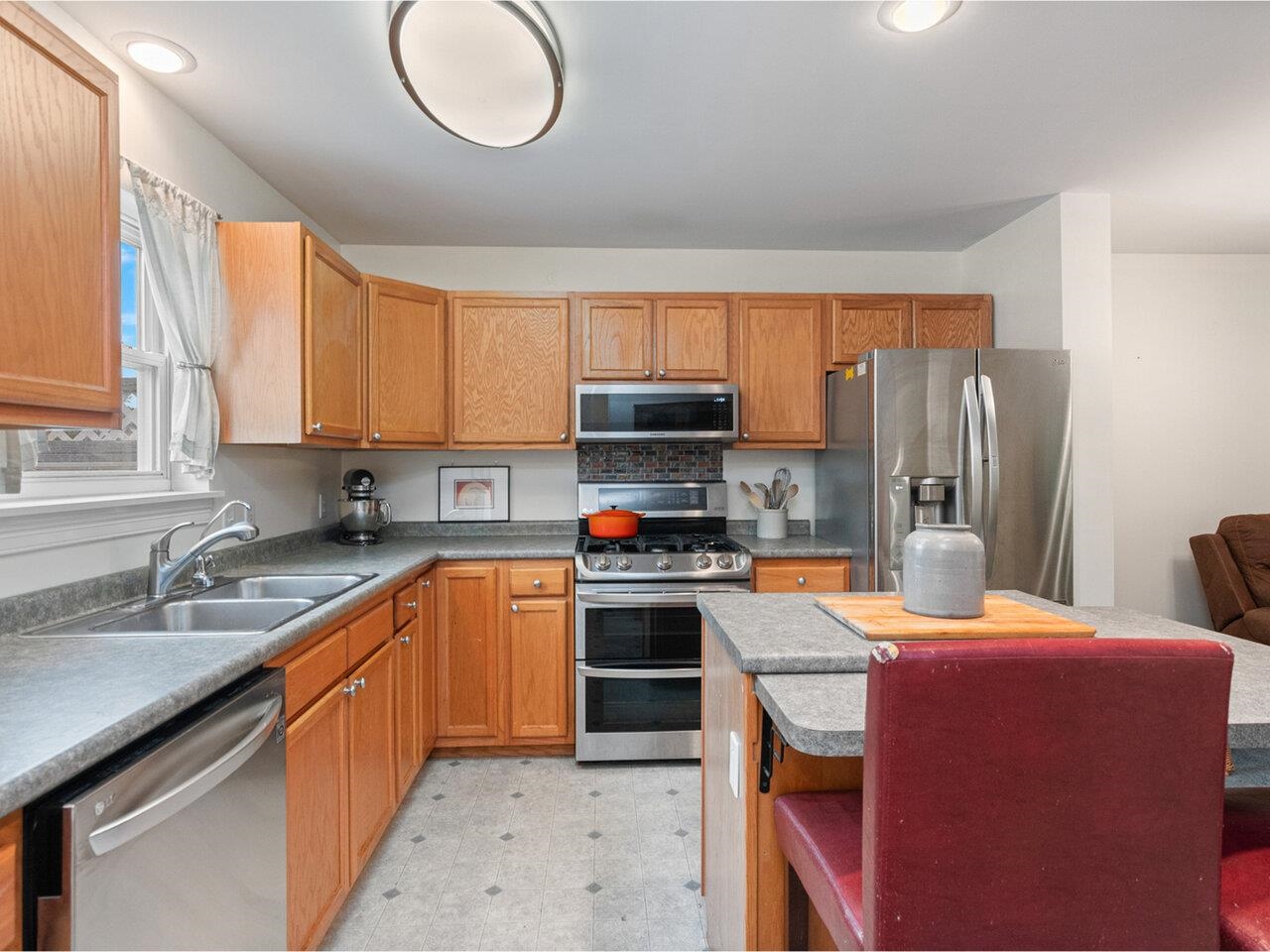 8 Checkerberry Square Property Photo 8
