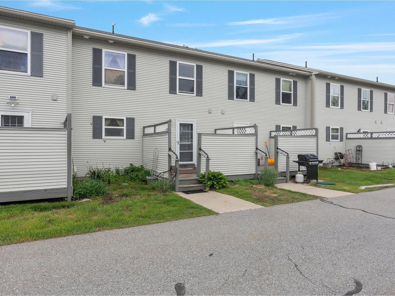 8 Checkerberry Square Property Photo 25