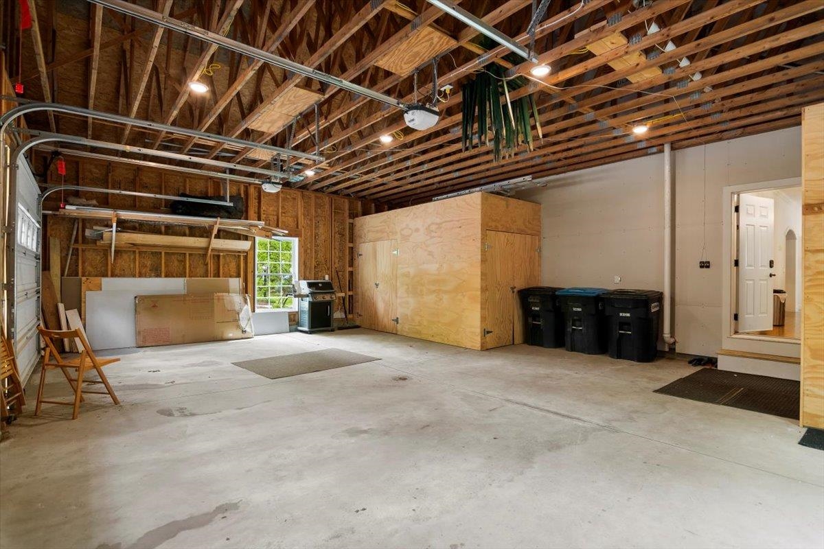 2001 Depot Street Property Photo 35