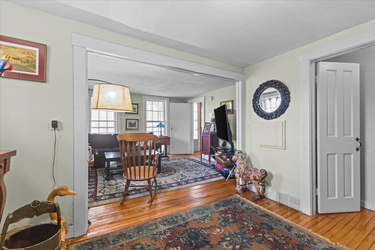 1460 Main Street Property Photo 7