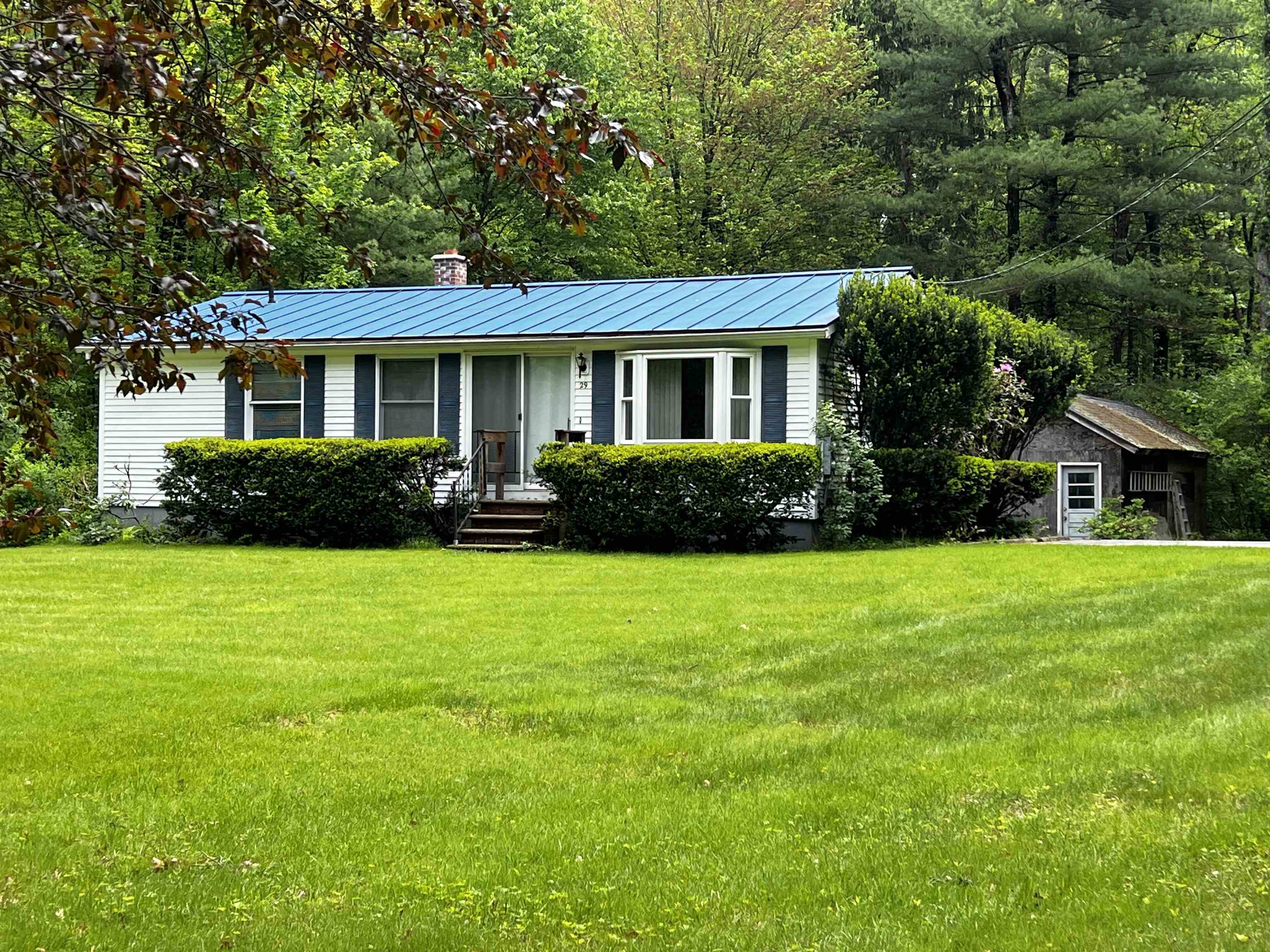29 Oak Hill Road Property Photo 1
