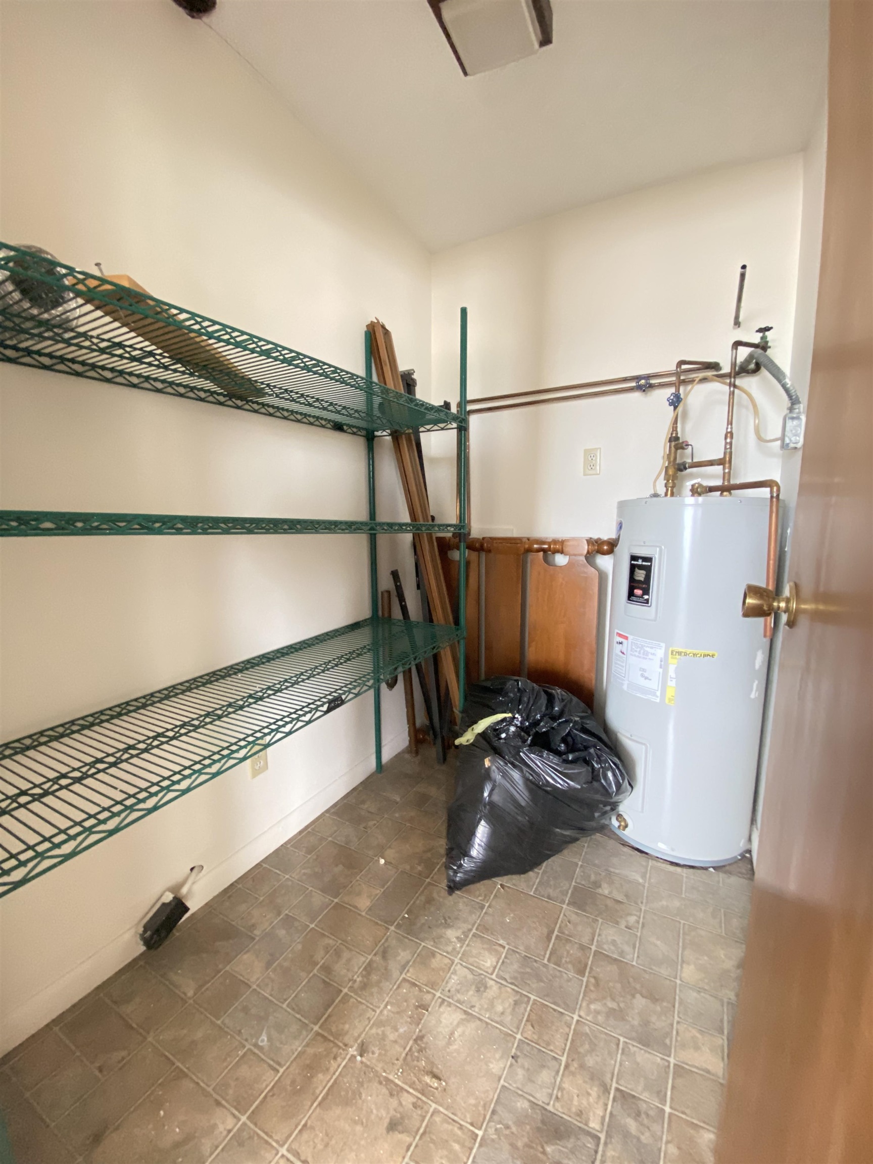 24 Merchants Row Property Photo 8