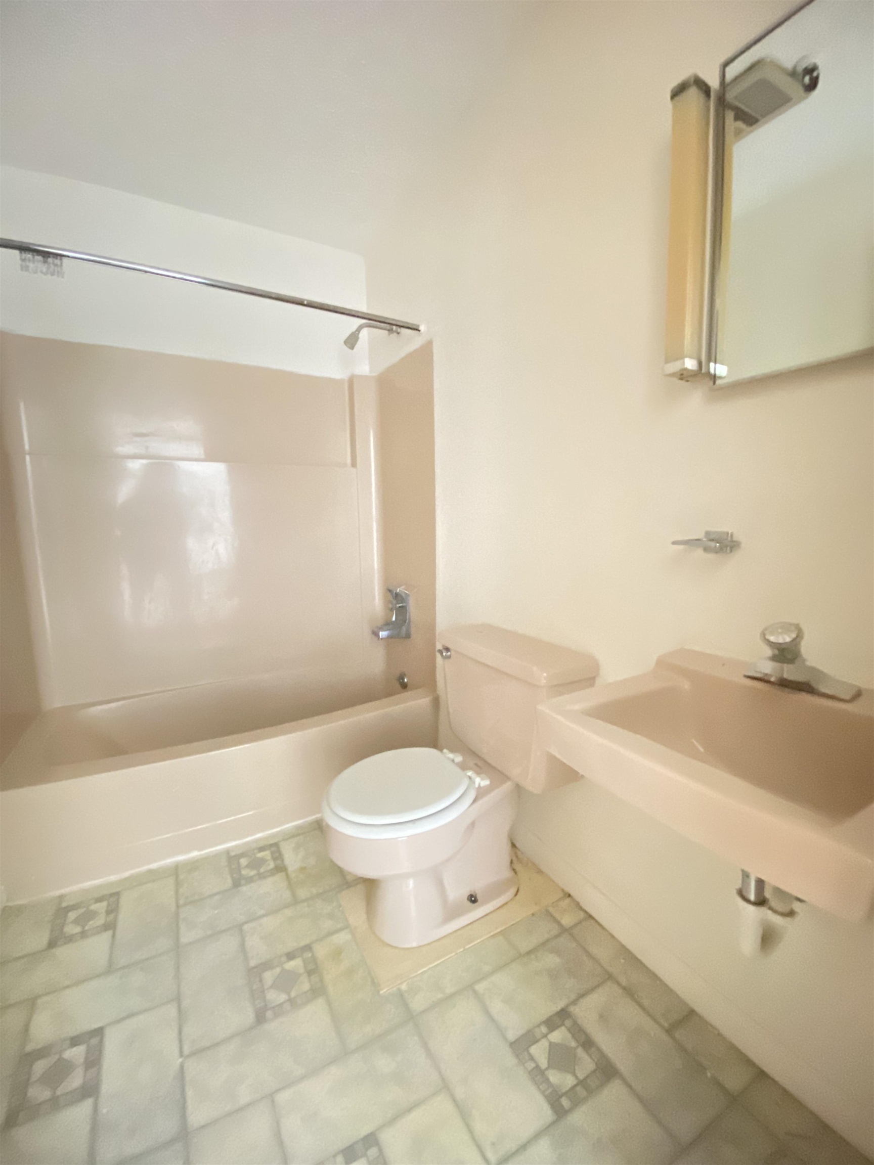 24 Merchants Row Property Photo 9