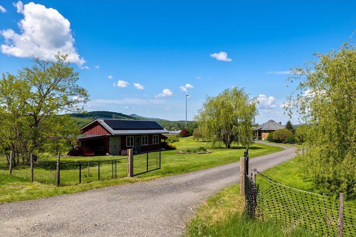300 River Road Property Photo 10