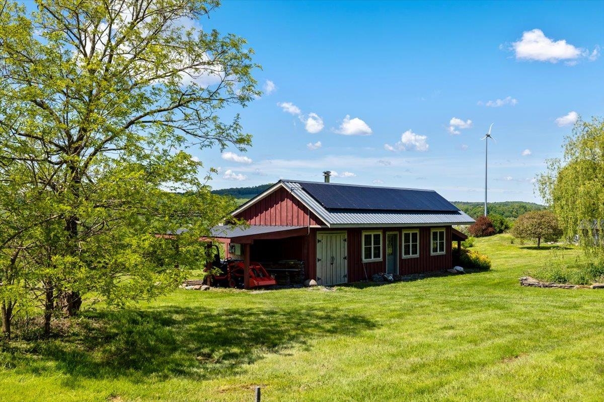 300 River Road Property Photo 11