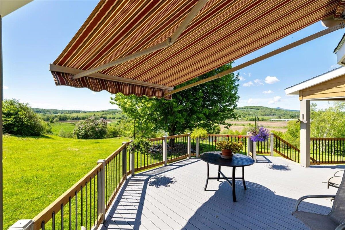 300 River Road Property Photo 16
